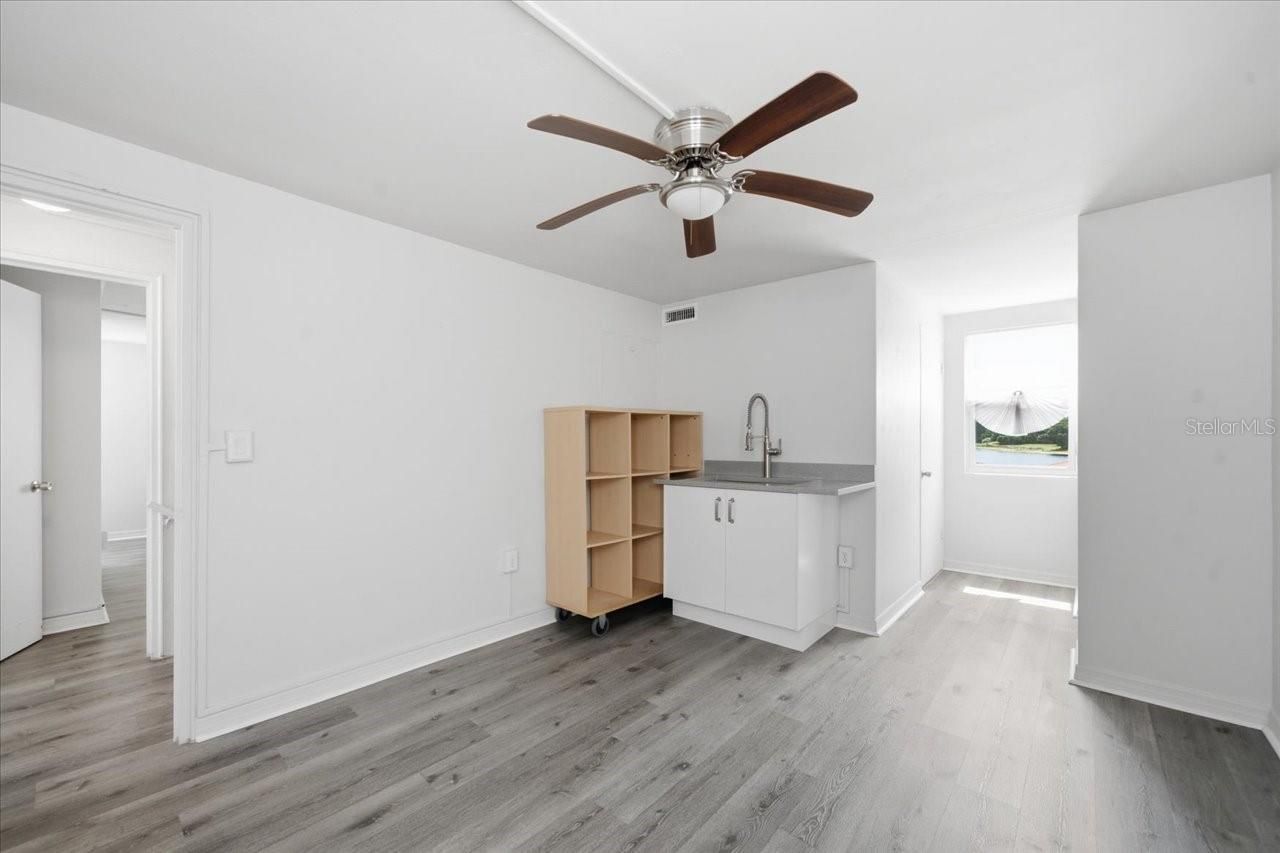 12002 Waterside Court, Tampa, FL 33612 Photo