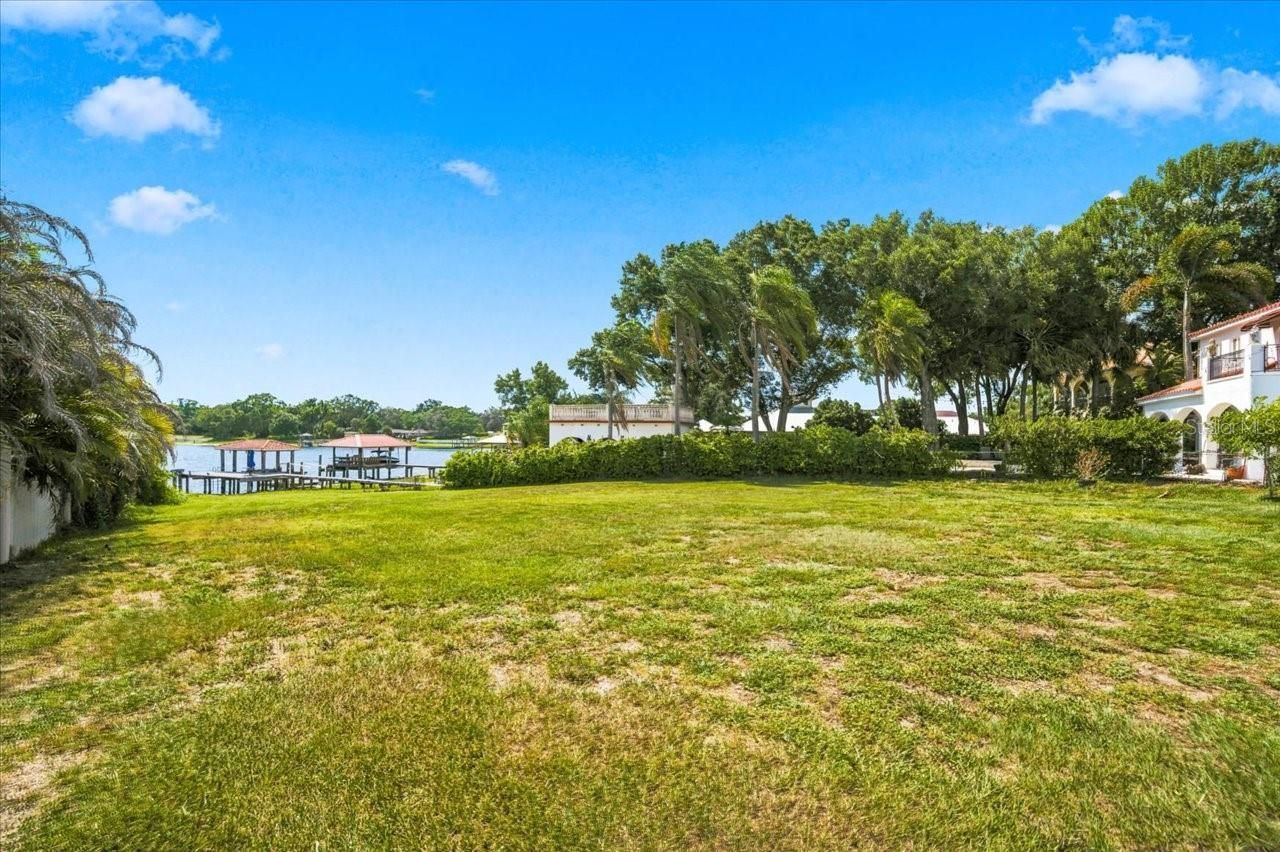 12002 Waterside Court, Tampa, FL 33612 Photo
