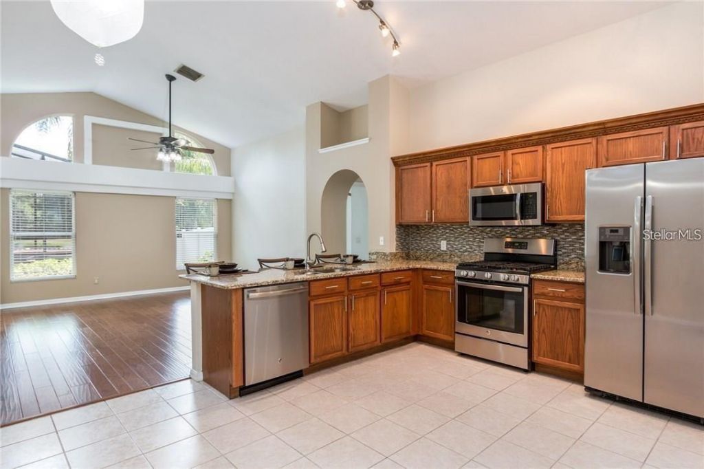 7139 Colony Pointe Drive , Riverview, FL 33578 Photo