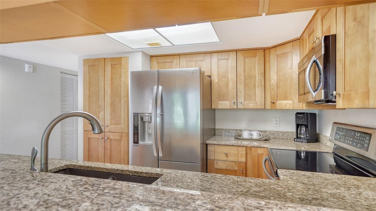 835 S Osprey Avenue , Unit 201, Sarasota, FL 34236 Photo