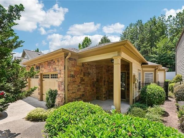204 Oakleaf Drive, Acworth, GA 30102
