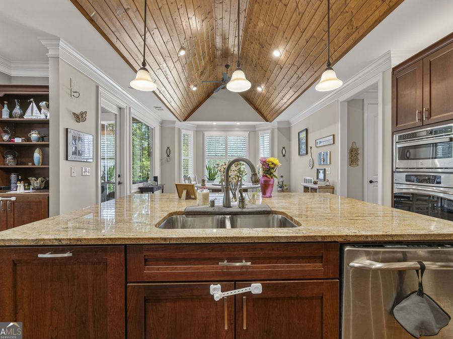 Property Image 103