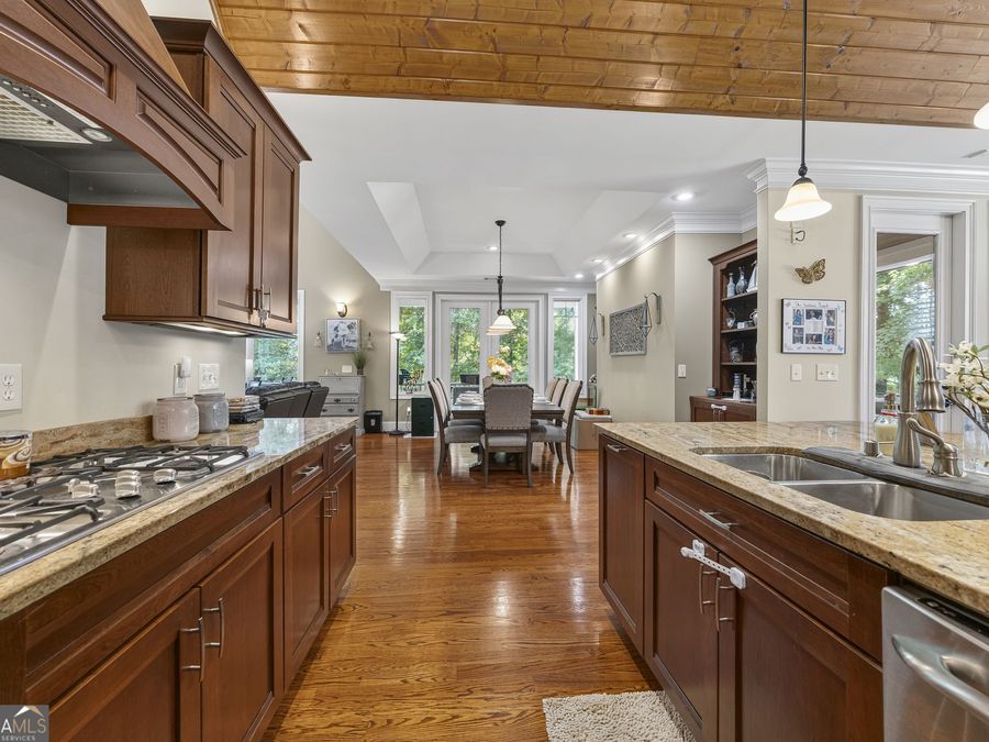 Property Image 104