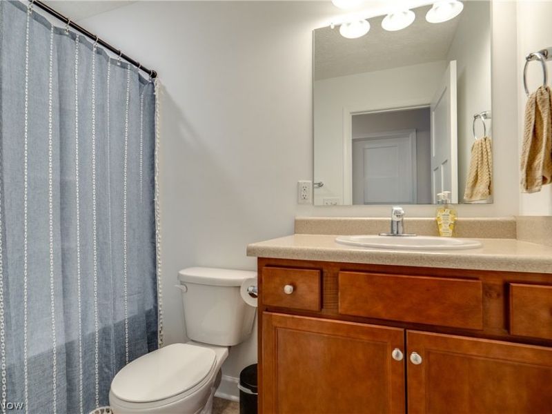 3593 Portage Point Boulevard, Akron, OH 44319 Photo 18