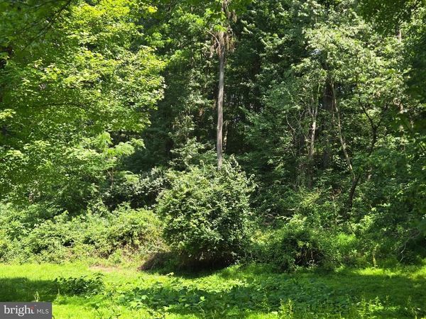 1685 BURKHOLDER ROAD, RED LION, PA 17356