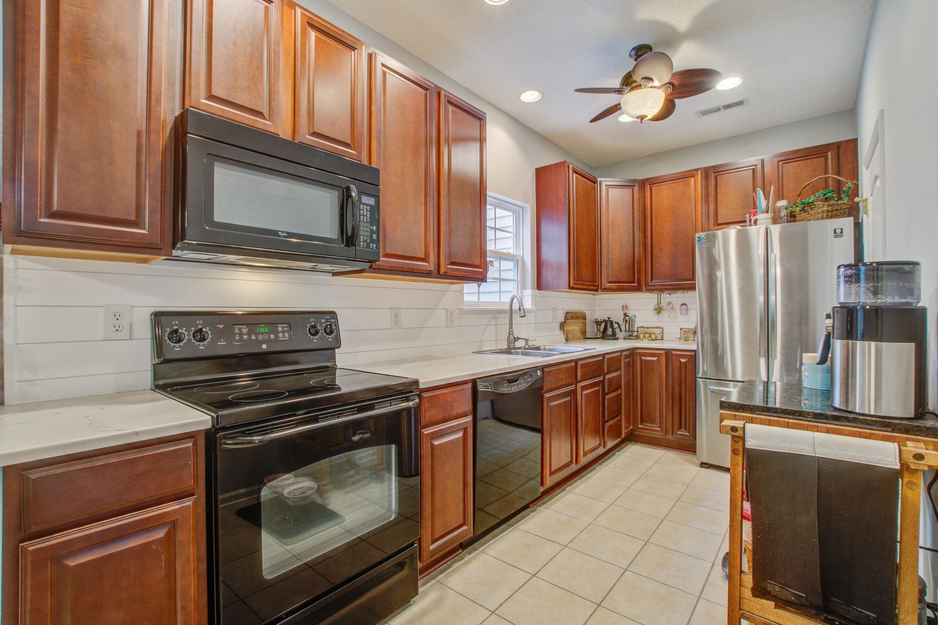 156 Black River Drive Photo 7