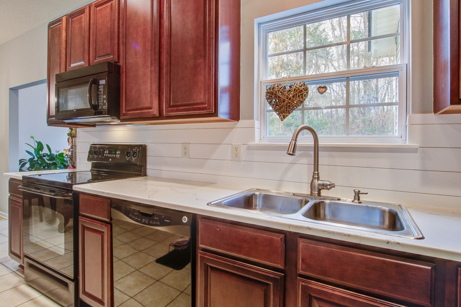 156 Black River Drive Photo 9