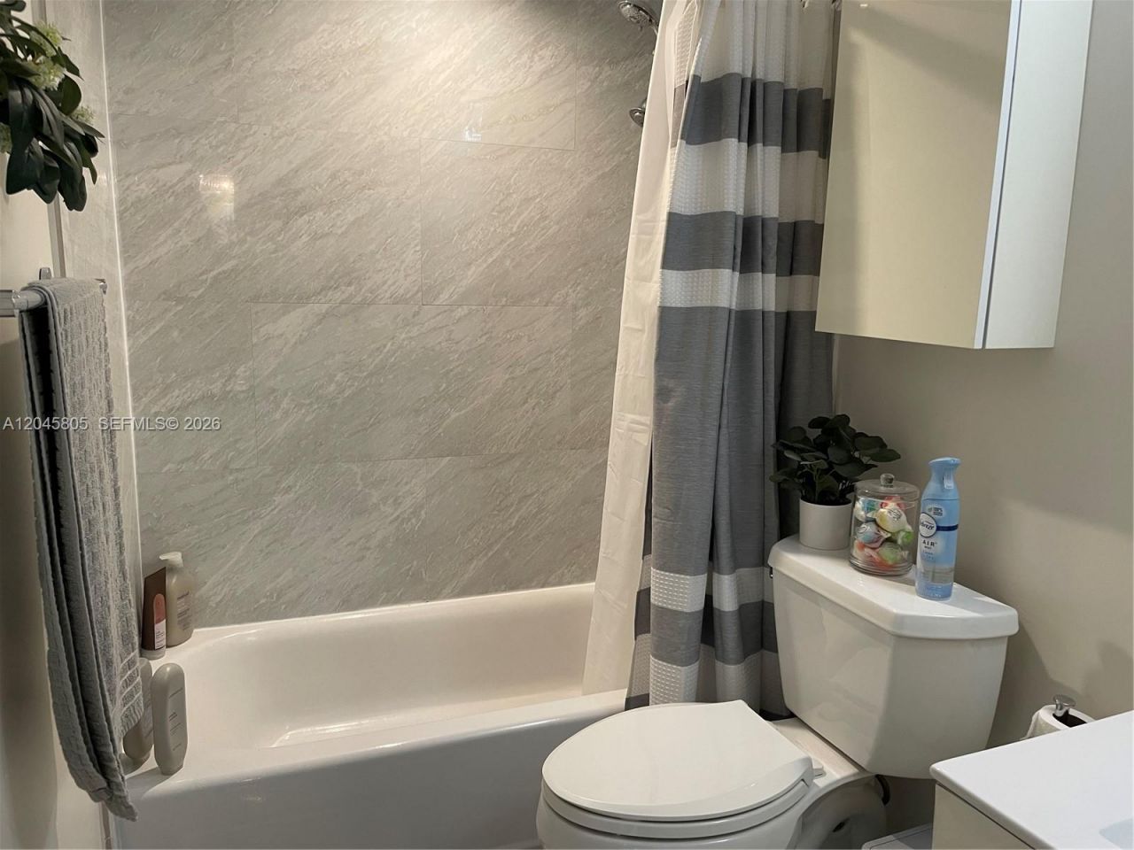 610 Tennis Club Dr , Unit 104, Fort Lauderdale, FL 33311 Photo