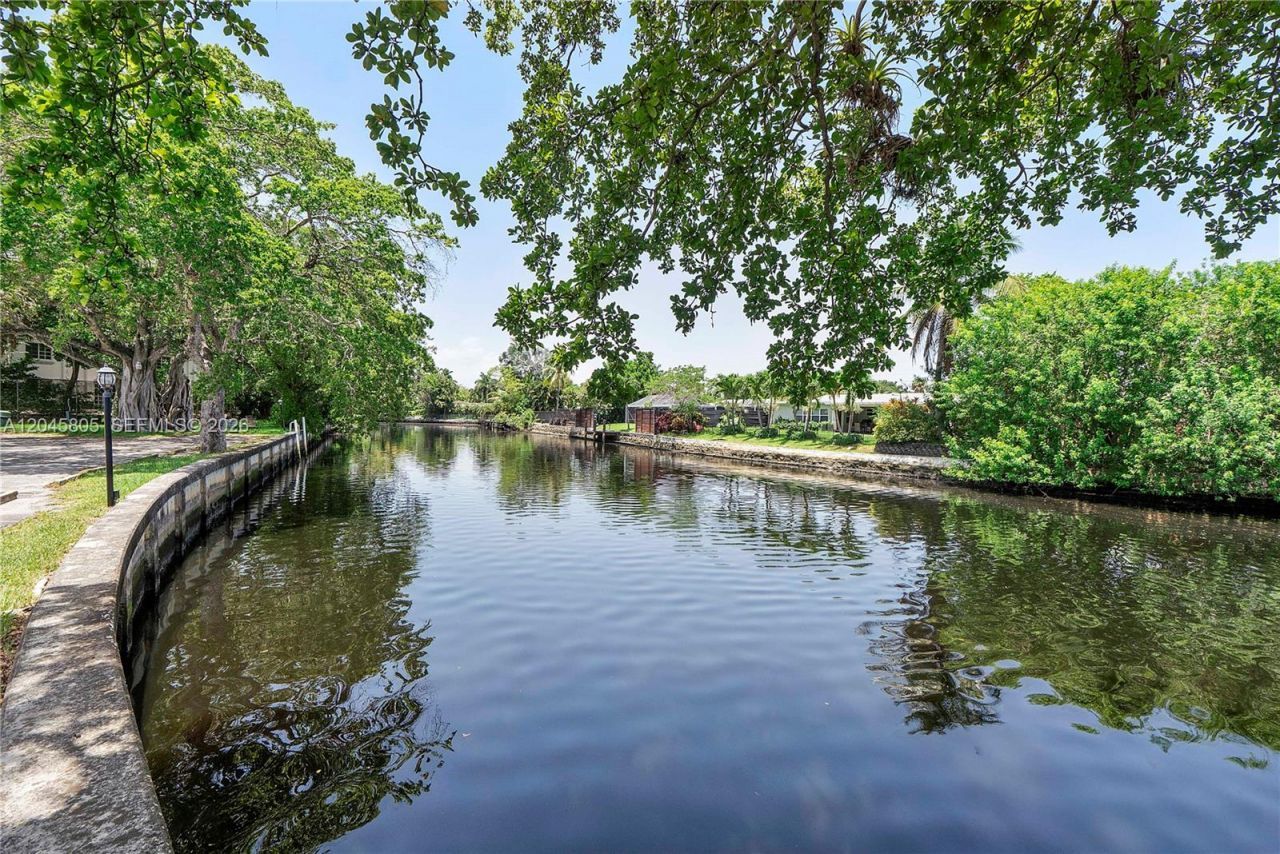 610 Tennis Club Dr, Unit 104, Fort Lauderdale, FL 33311 Photo
