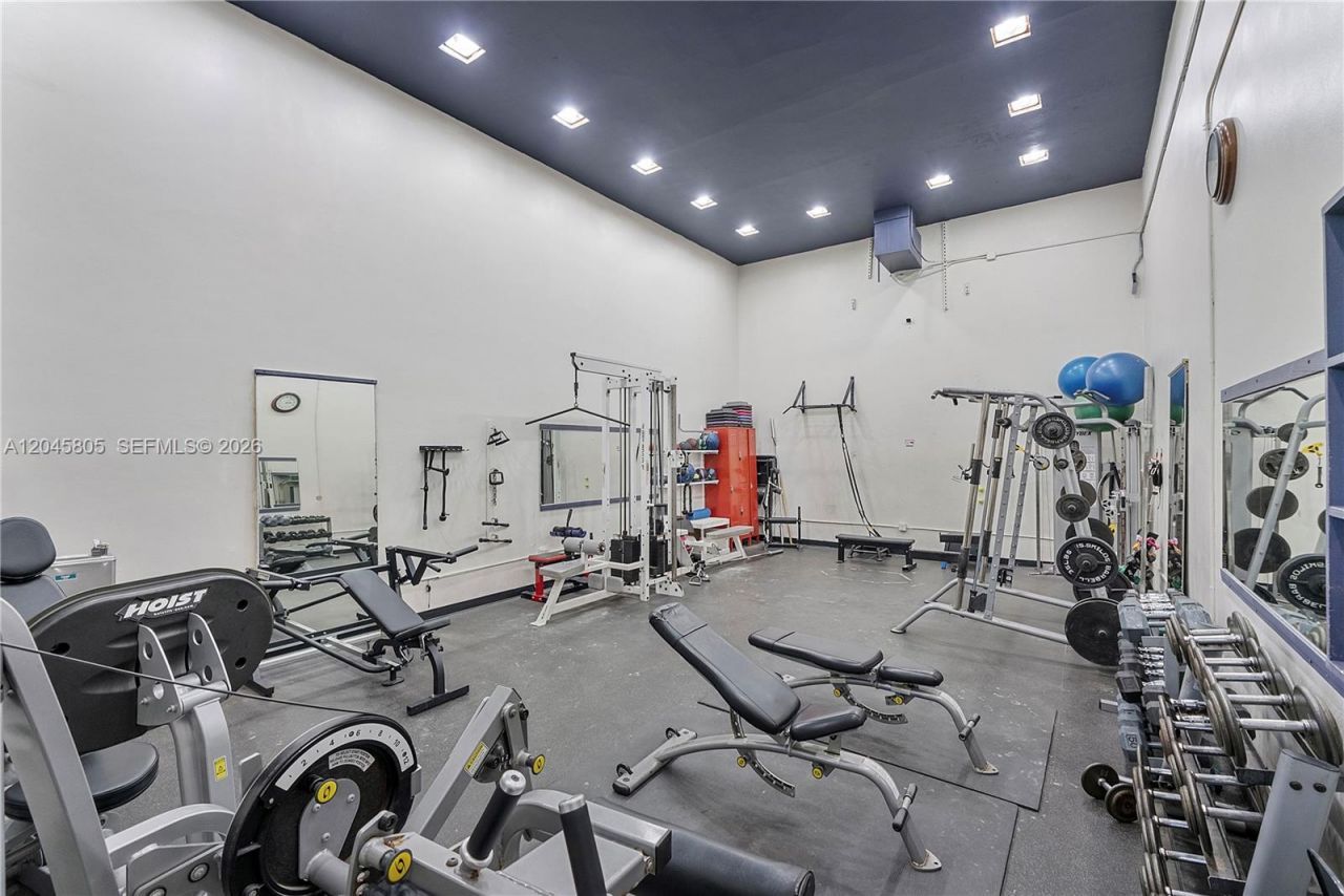 610 Tennis Club Dr, Unit 104, Fort Lauderdale, FL 33311 Photo