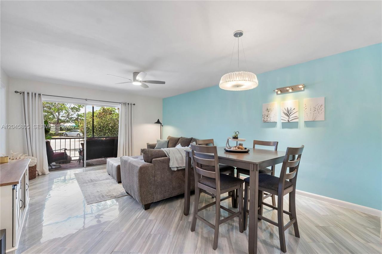 610 Tennis Club Dr, Unit 104, Fort Lauderdale, FL 33311 Photo