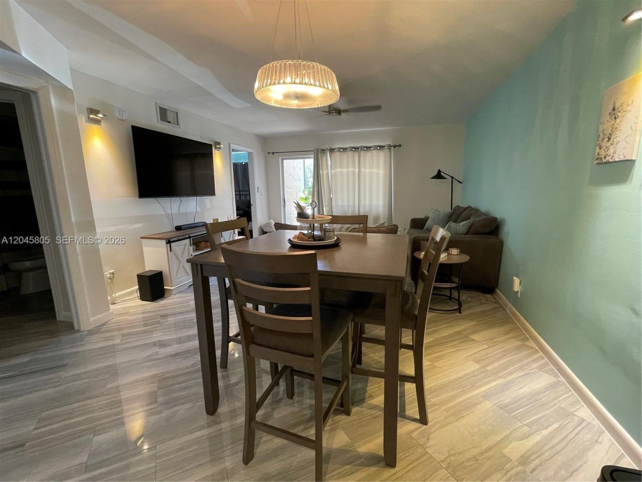 610 Tennis Club Dr , Unit 104, Fort Lauderdale, FL 33311 Photo