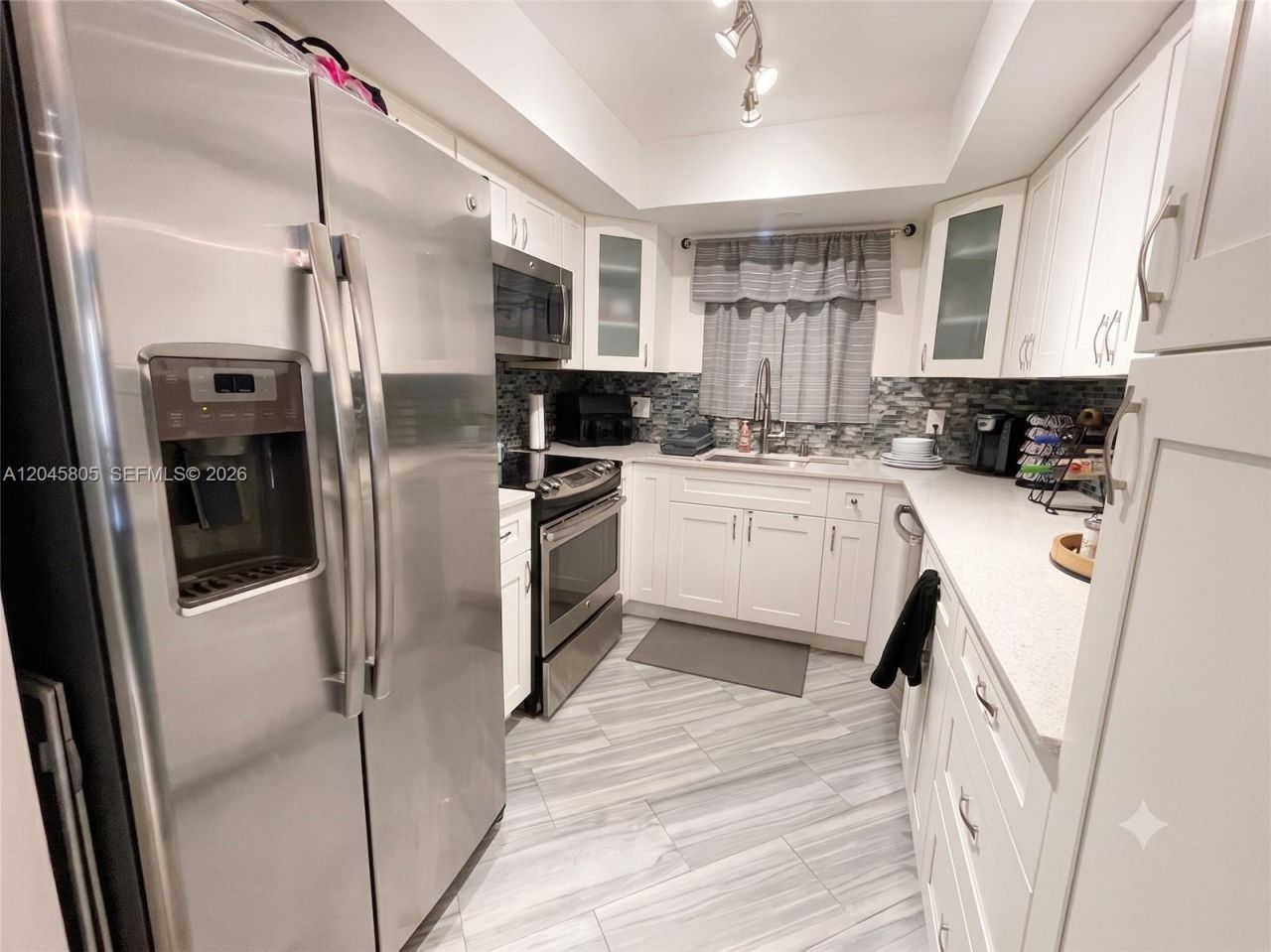 610 Tennis Club Dr , Unit 104, Fort Lauderdale, FL 33311 Photo