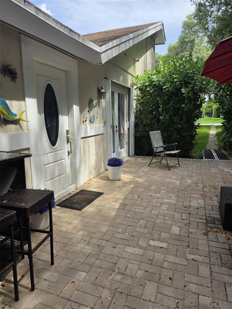 9760 SW 148th St , Unit studio, Miami, FL 33176 Photo