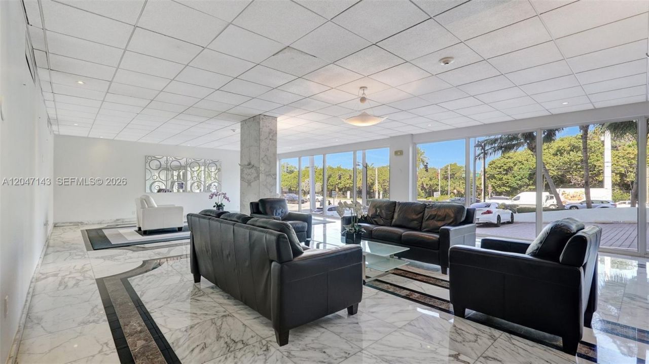 3000 E Sunrise Blvd , Unit 14C, Fort Lauderdale, FL 33304 Photo