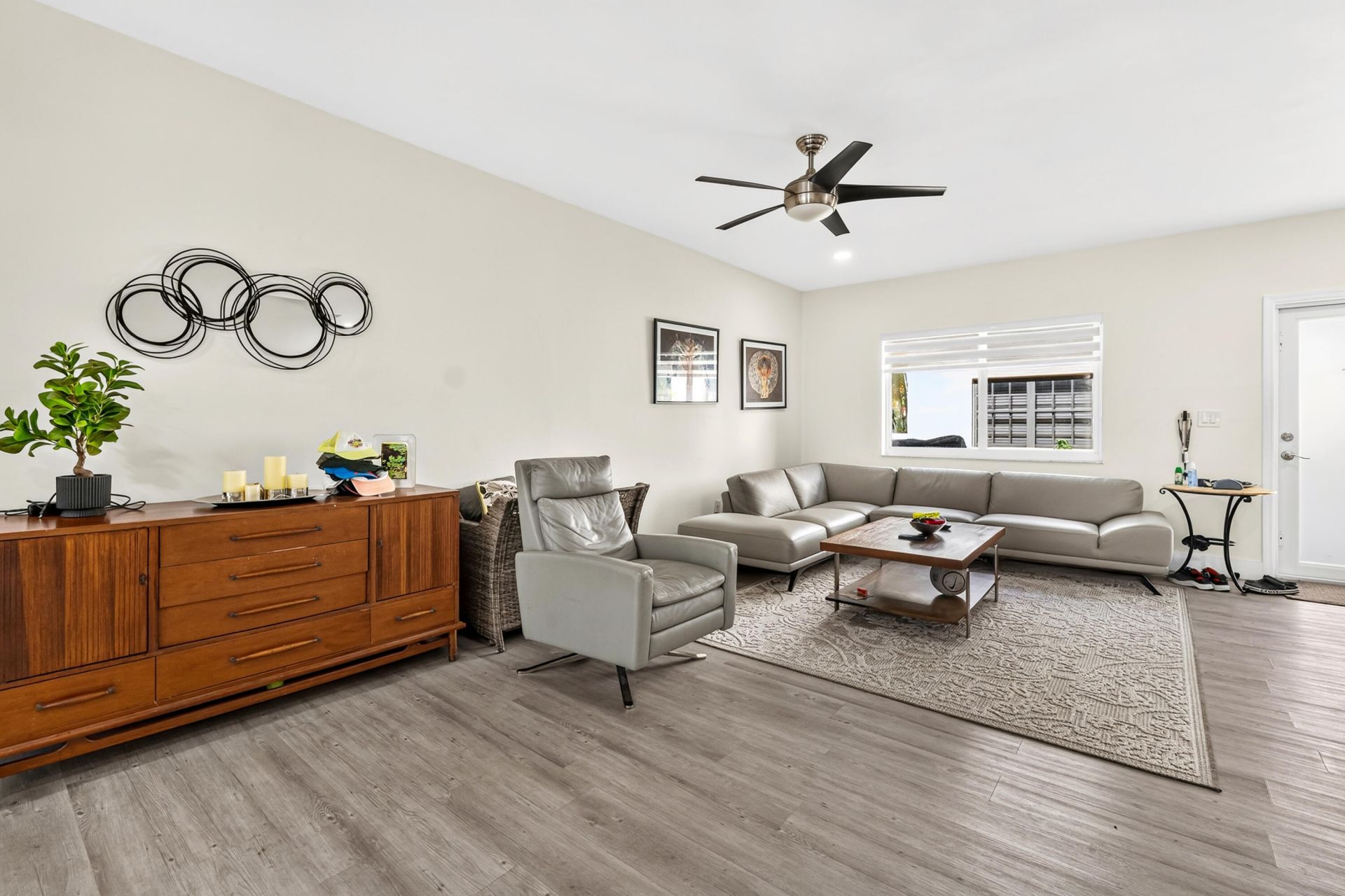 8956 Collins Avenue, Unit 4, Surfside, FL 33154 Photo