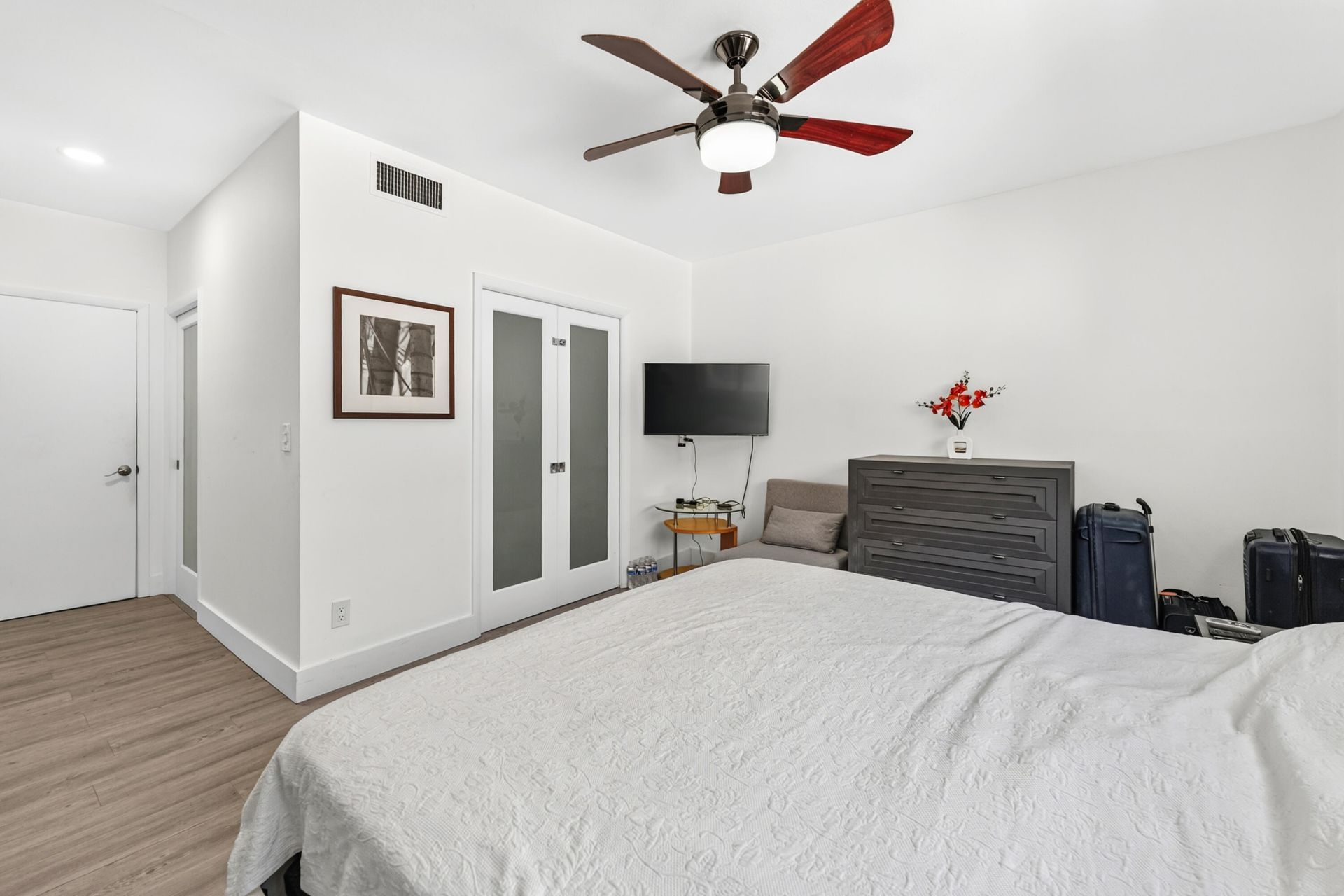 8956 Collins Avenue, Unit 4, Surfside, FL 33154 Photo
