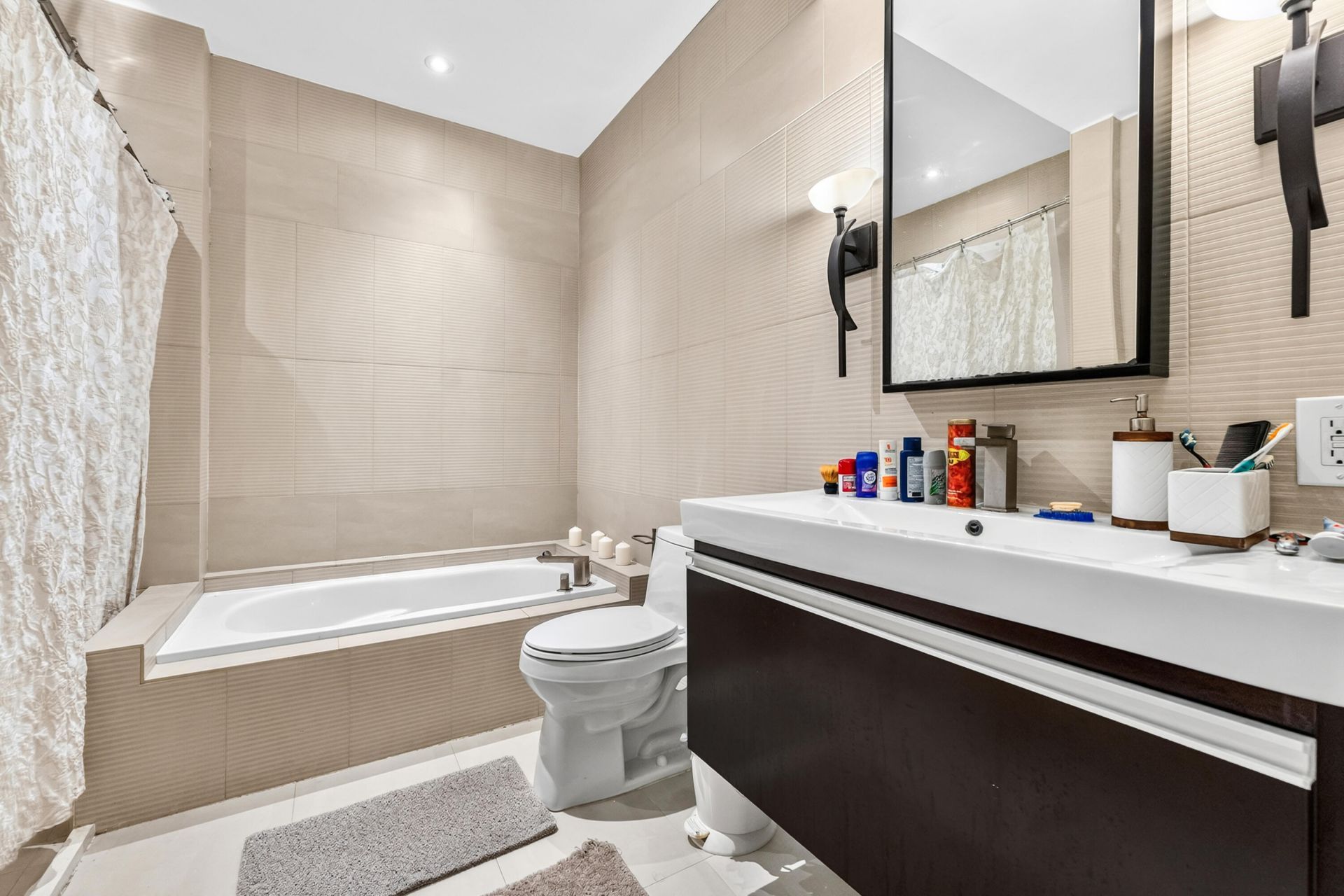 8956 Collins Avenue, Unit 4, Surfside, FL 33154 Photo