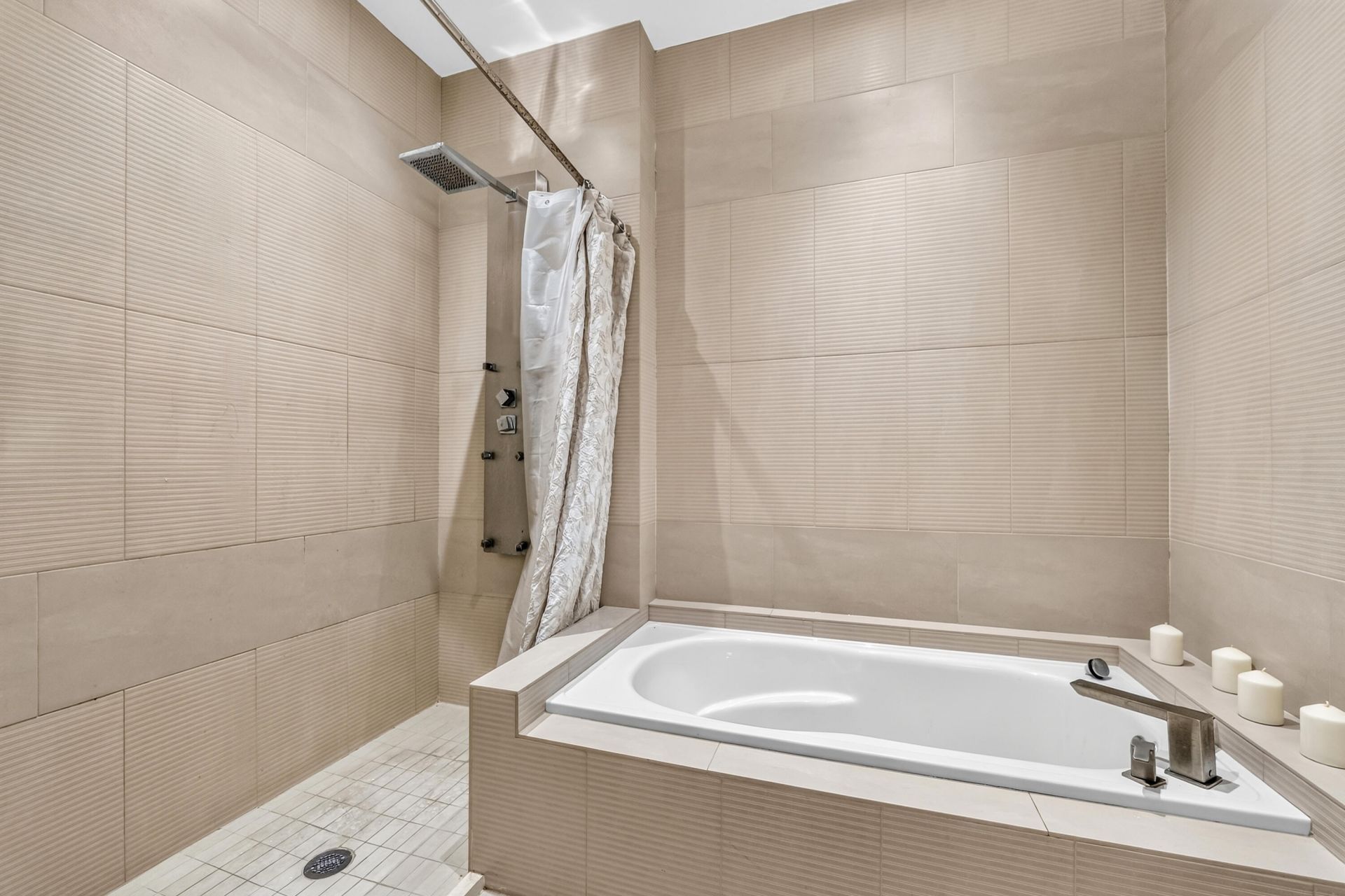 8956 Collins Avenue, Unit 4, Surfside, FL 33154 Photo