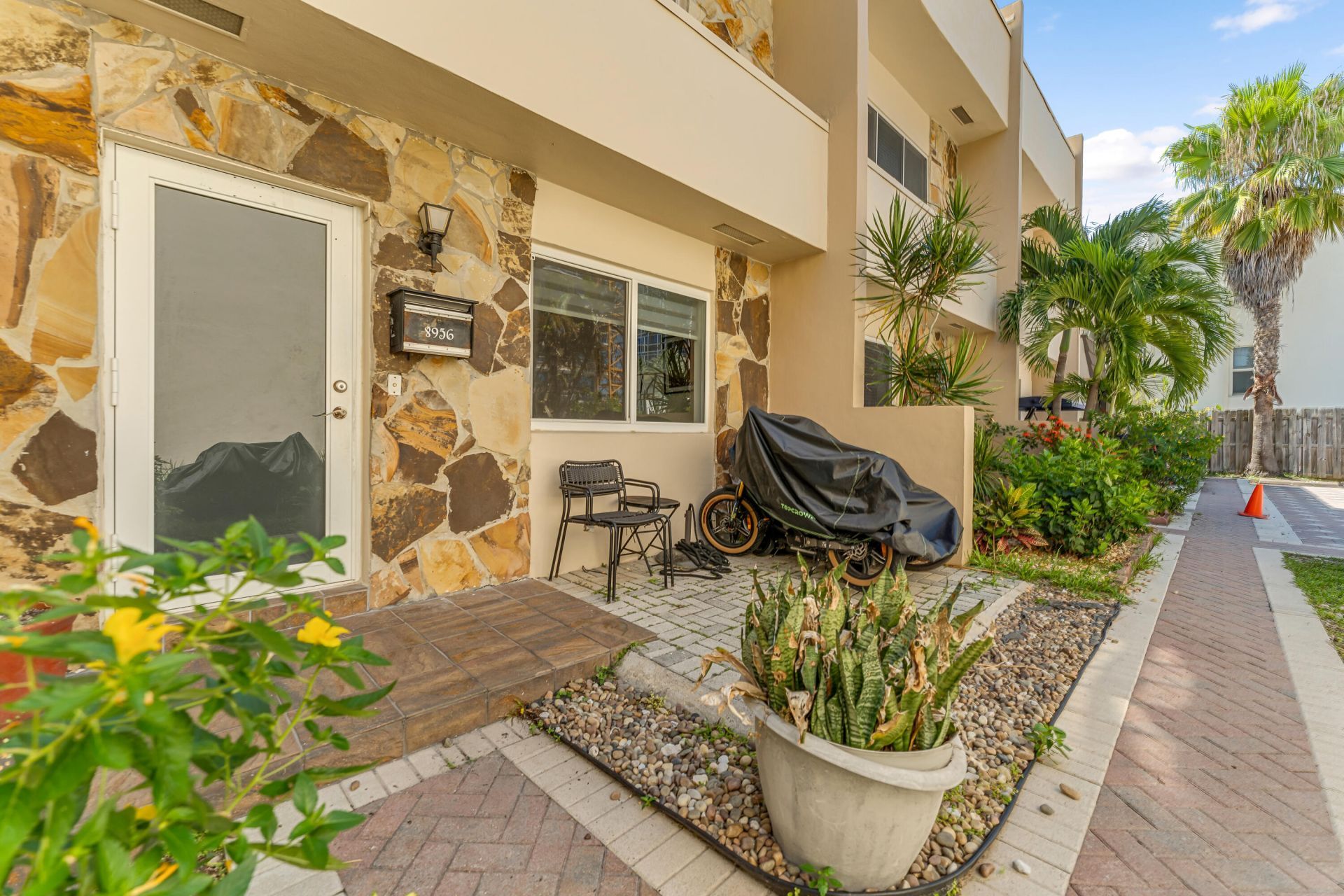 8956 Collins Avenue, Unit 4, Surfside, FL 33154 Photo
