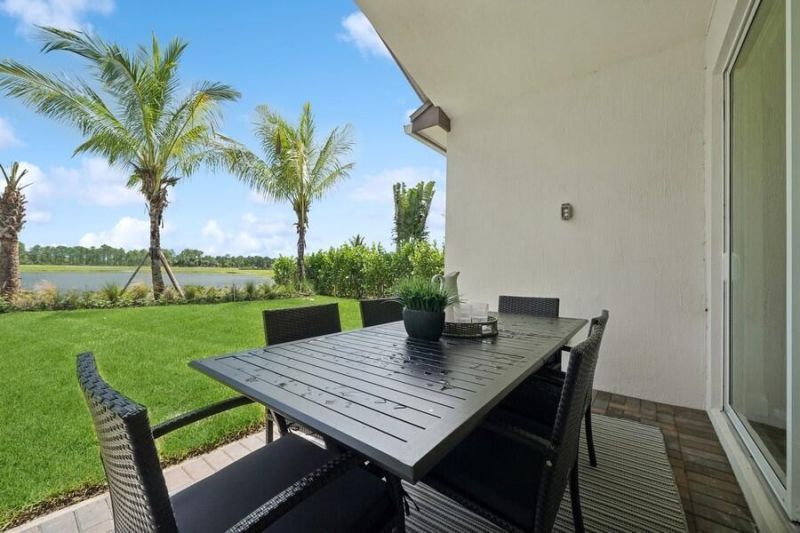 10064 NW Field Flower Trail, Port Saint Lucie, FL 34987 Photo