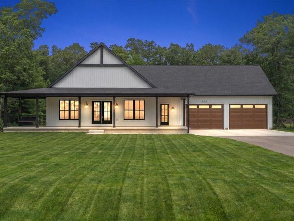 412 Sabine Drive, Muskegon, MI 49442