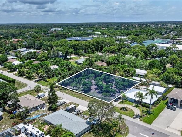 9160 Carolina ST , BONITA SPRINGS, FL 34135