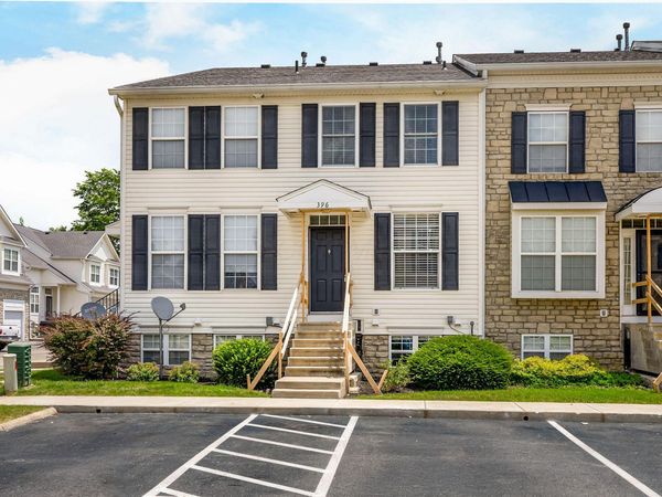 396 Oxford Oak Drive, Blacklick, OH 43004