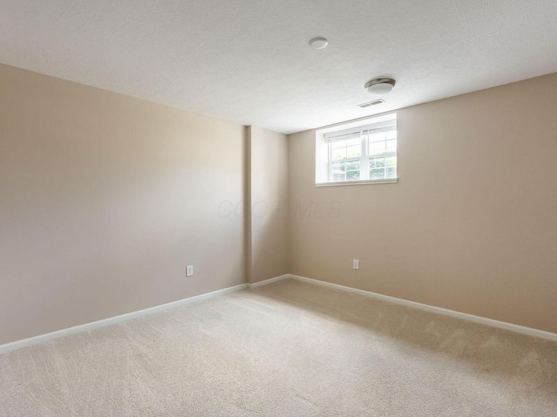 396 Oxford Oak Drive, Blacklick, OH 43004 Photo 15