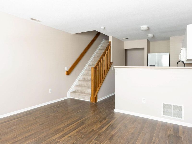 396 Oxford Oak Drive, Blacklick, OH 43004 Photo 6