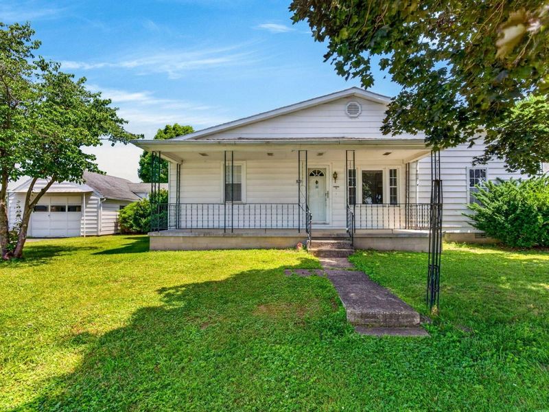 873 Jackson Street , Richmond Dale, OH 45673 Photo 2
