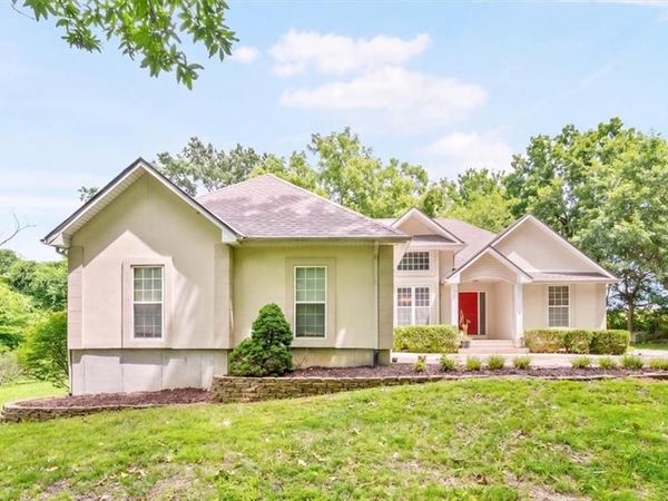 7411 S Arnett Road, Grain Valley, MO 64029