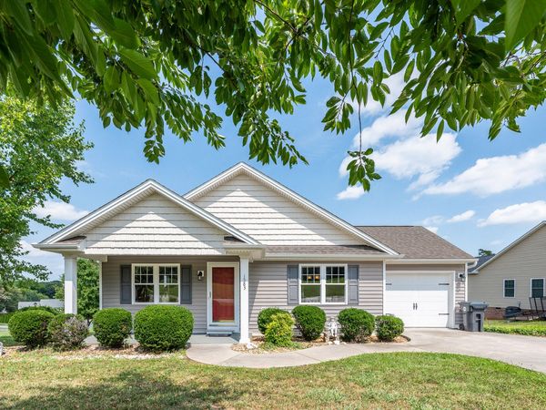 1583 Link RD , Bedford, VA 24523