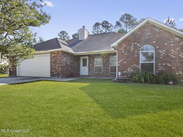 8025 Longwood Drive, Gautier, MS 39553