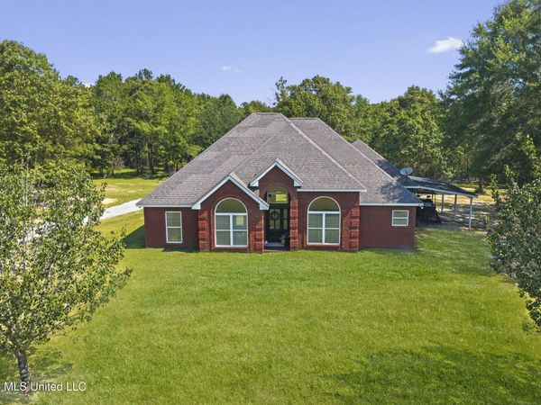22720 Old River Road, Vancleave, MS 39565
