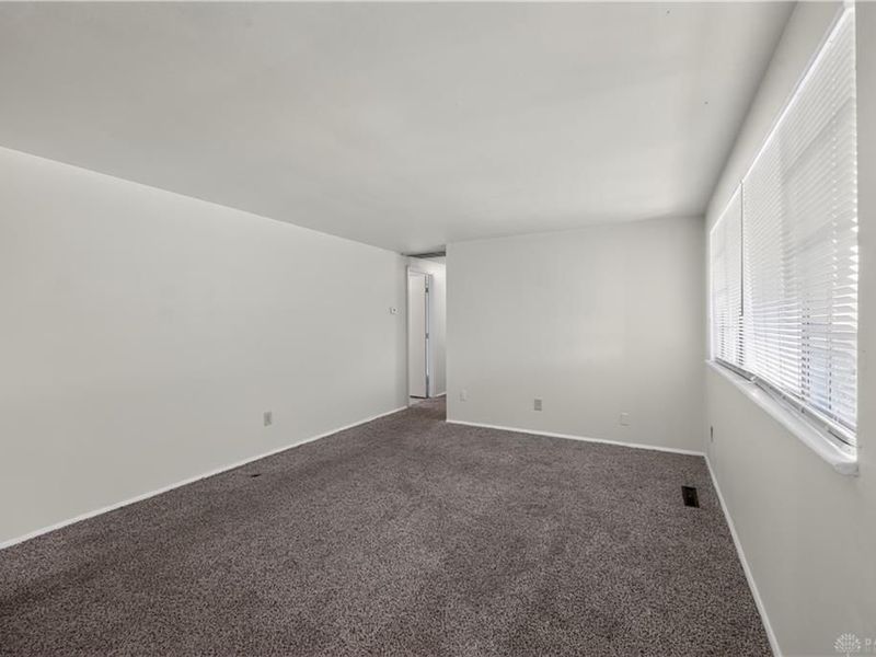 7924 Blackshear Drive, Huber Heights, OH 45424 Photo 12