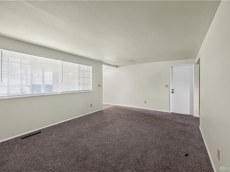 7924 Blackshear Drive, Huber Heights, OH 45424 Photo 7