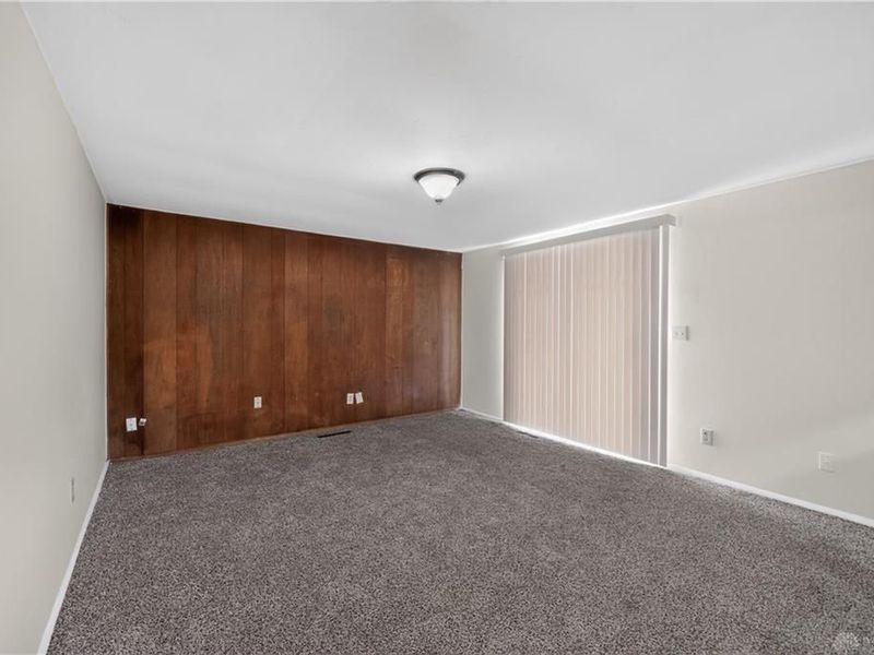 7924 Blackshear Drive, Huber Heights, OH 45424 Photo 9