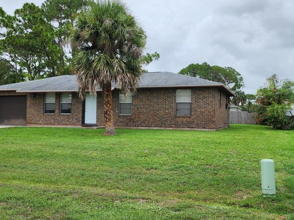 839 Custer Street NW , Palm Bay, FL 32907