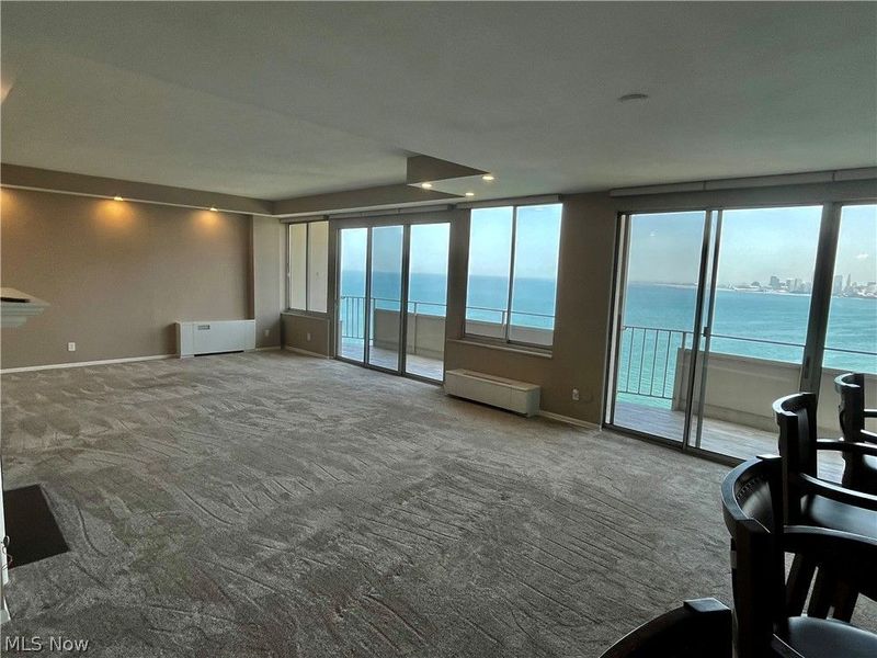 12900 Lake Avenue, Unit PH34, Lakewood, OH 44107 Photo 5
