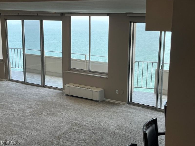 12900 Lake Avenue, Unit PH34, Lakewood, OH 44107 Photo 6