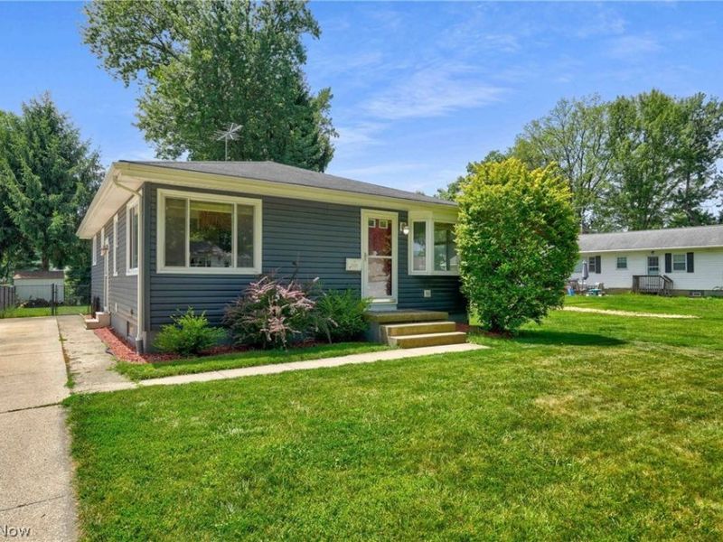 626 Alameda Avenue, Cuyahoga Falls, OH 44221 Photo 3