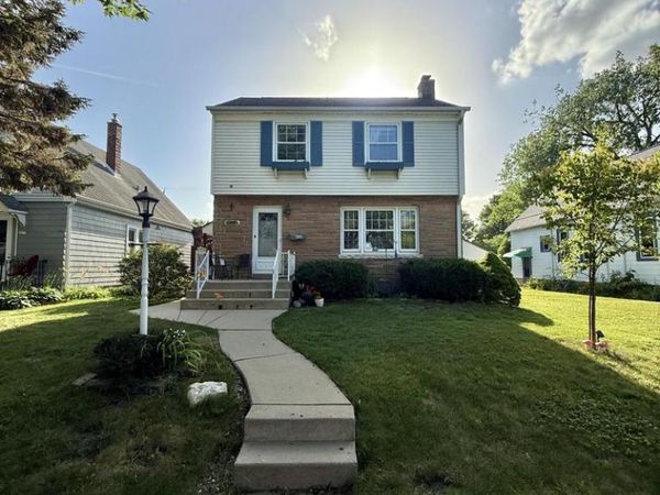 4009 S 5th STREET, Milwaukee, WI 53207