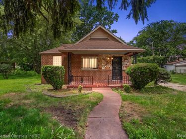 20127 Birwood Street, Detroit, MI 48221