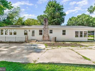 1228 HOLLY VISTA DRIVE, COLONIAL BEACH, VA 22443