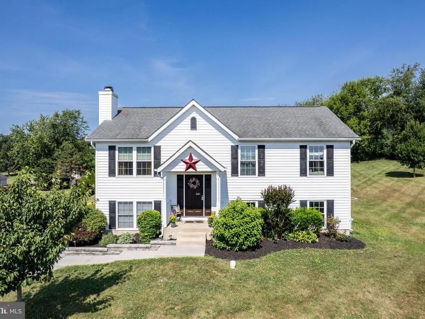 596 Footpath Court, Westminster, MD 21158 Main Photo