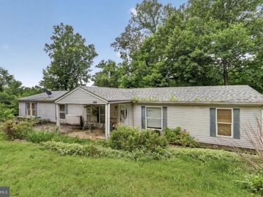 1298 WALNUT SHELL DRIVE, VINTON, VA 24179