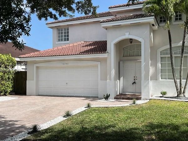 10240 SW 227th Ln , Cutler Bay, FL 33190