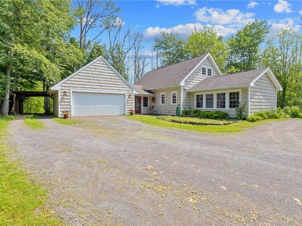 90 Hager Drive, Pulaski, NY 13142