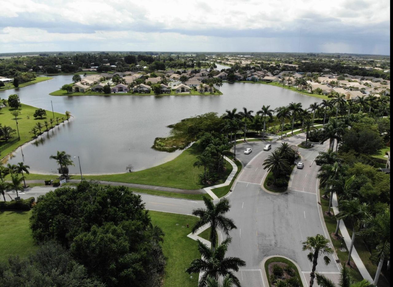 8080 Briantea Drive, Unit 8080, Boynton Beach, FL 33472 Photo